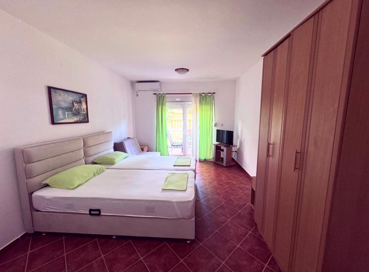 Guesthouse Mb Knezevic Будва Екстер'єр фото