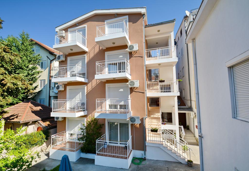 Guesthouse Mb Knezevic Будва Екстер'єр фото