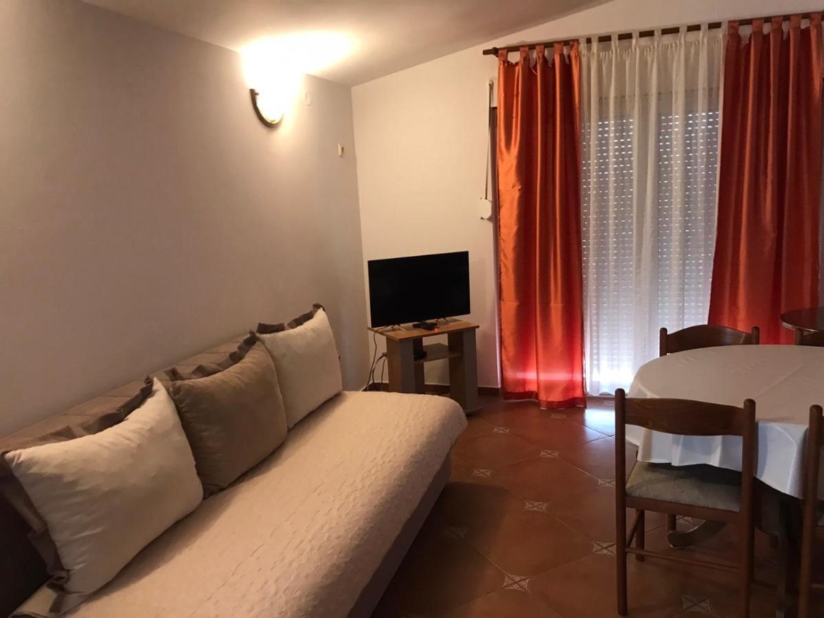 Guesthouse Mb Knezevic Будва Екстер'єр фото